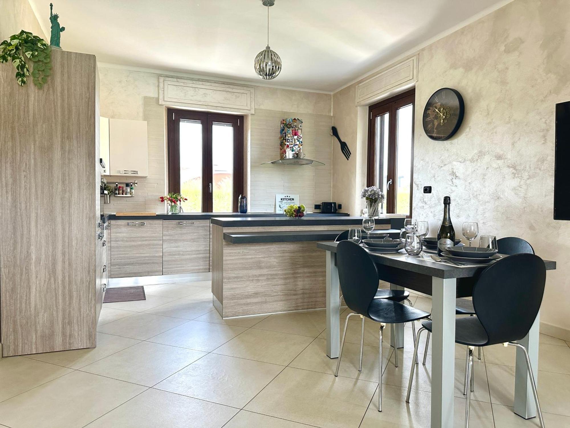 Appartamento In Villa Con Piscina Privata E Jacuzzi Ad Uso Esclusivo Rivarolo Canavese Buitenkant foto