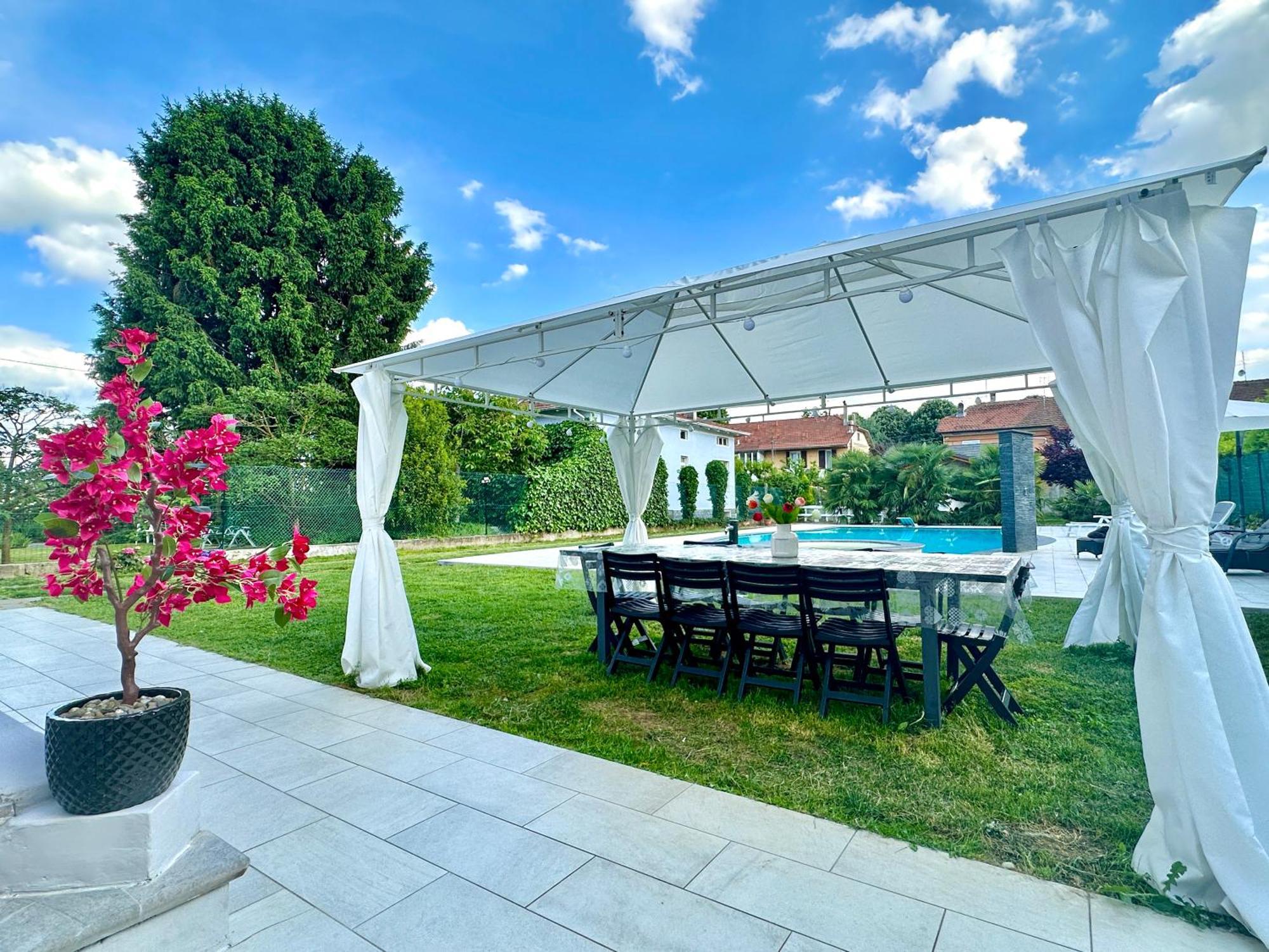 Appartamento In Villa Con Piscina Privata E Jacuzzi Ad Uso Esclusivo Rivarolo Canavese Buitenkant foto