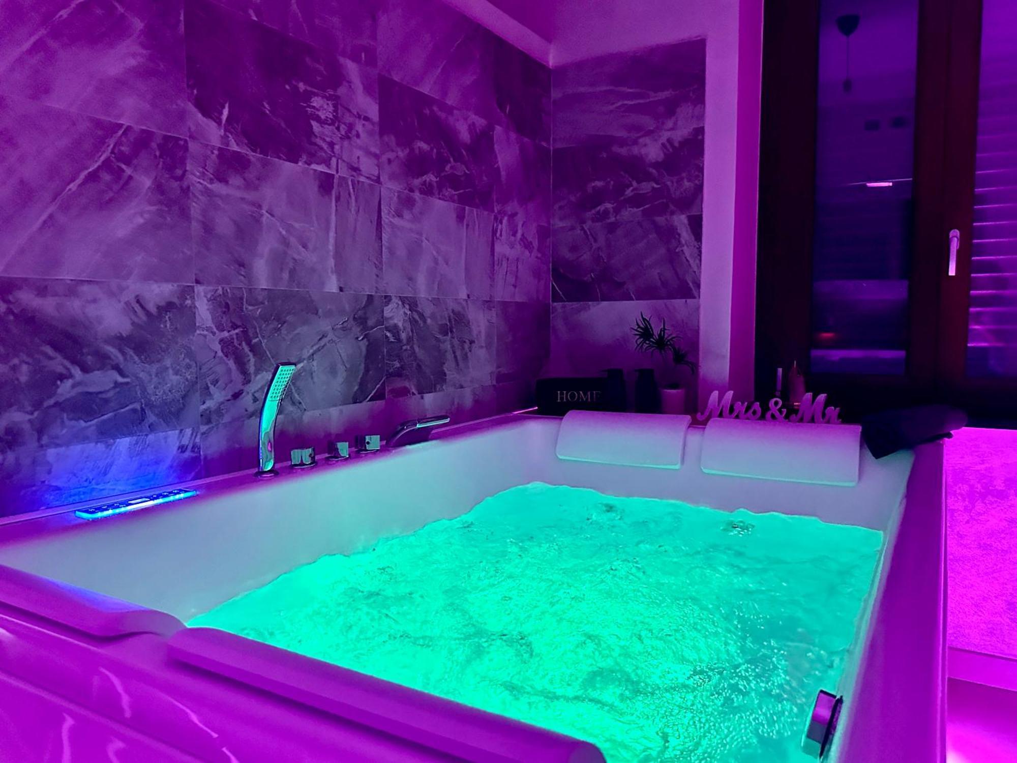 Appartamento In Villa Con Piscina Privata E Jacuzzi Ad Uso Esclusivo Rivarolo Canavese Buitenkant foto